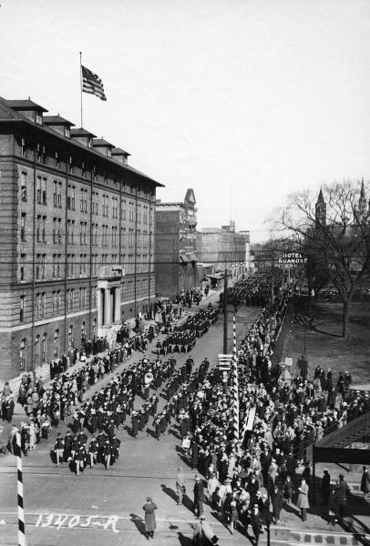 Highty Tighties marching in Roanoke