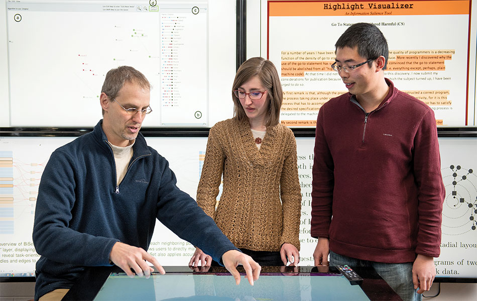 Students and faculty at Virginia Tech's Discovery Analytics Center