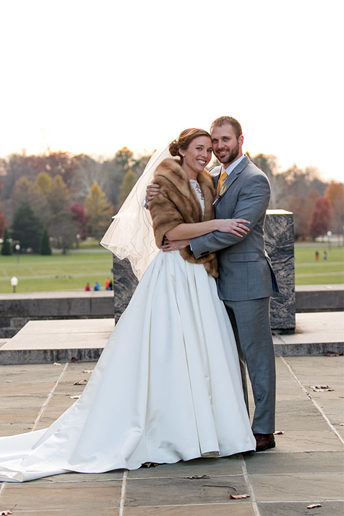 Melissa Trotman Hollinshead '08 and Mark Steven Hollinshead '09